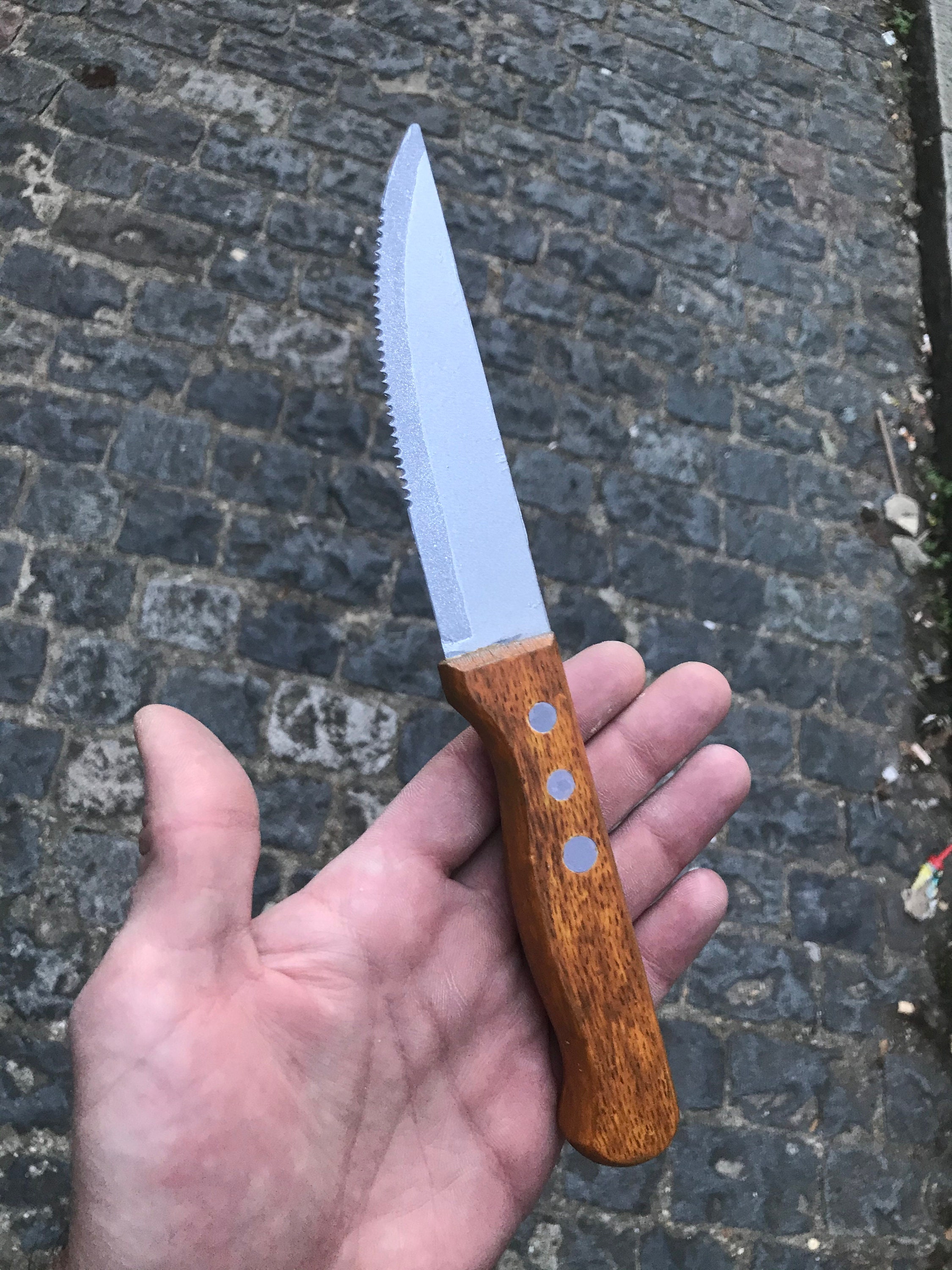 Faux accessoires de couteau réalistes -  France