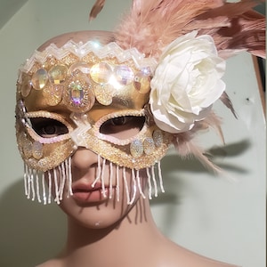 Masquerade Carnival Mask - Cream and Gold