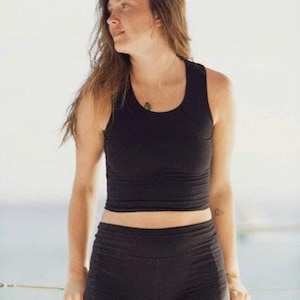 Hemp Yoga Crop Tank • Athletic Sports Bra Alternative•Workout Clothing Natural Fabric Top Design Minimalist Style •Eco Friendly Cotton Blend Black