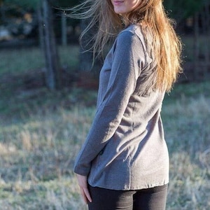 Relaxed Fit Top Hemp Cotton Blend Boho Style Clothing Womens Fashion Essential Breathable Natural Fabric Sustainable Wardrobe Addition Comfortable Everyday Wear Eco Conscious Design Soft Texture Quality Earth Friendly Materials Versatile