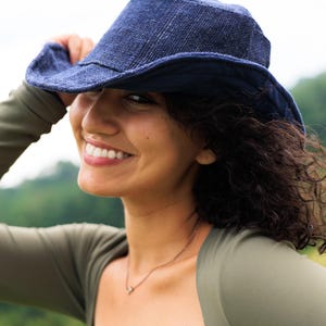 Hemp Sun Hat: Handmade Unisex Beach Hat, Nepal