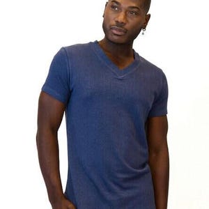 Slim Fit Vneck Hemp Shirt Urban Design Style Men Tee Organic Cotton Material Natural Fiber Clothing Eco Friendly Fashion Sustainable Top Everyday Wear Casual Outfit Modern Look Stylish Appearance Breathable Fabric Comfortable Fit Versatile