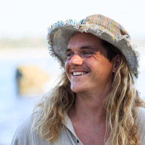Hampasolhatt • Unisex flerfärgad strandhatt • Hippiehatt Naturlig sommarhatt Miljövänlig hatt Stråhatt Randig bohohatt bild 13