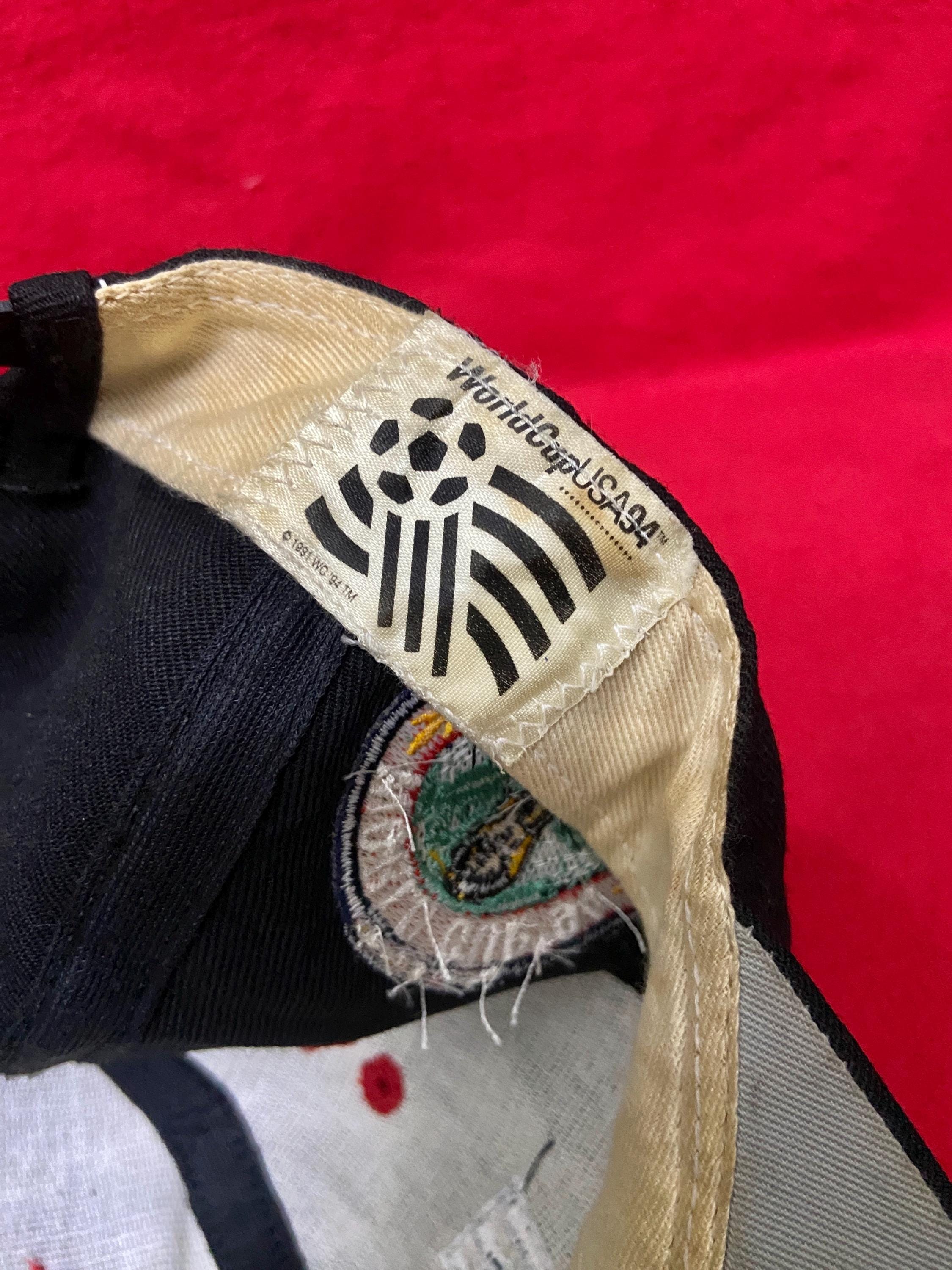 希少！1994 FIFAワールドカップのロゴ入りスナップバックキャップ