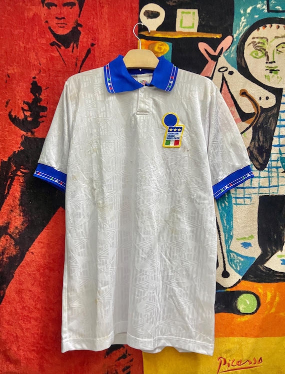 Diadora, Vintage 90s Italy Diadora 1994 Season Football Worldcup Jersey Away T Shirt / Vintage Football Fashion T Shirt Size L