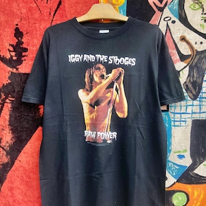 T-shirt vintage promozionale dell&#39;album &quot;Raw Power&quot; di Iggy Pop & The Stooges del 1973, con la band Glam Punk / Garage Rock / T-shirt vintage punk, taglia M