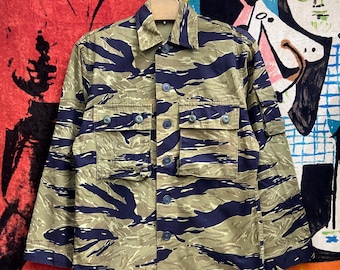 Large Vintage 60s Tiger Stripe Camo Fatigue Shirt Late War