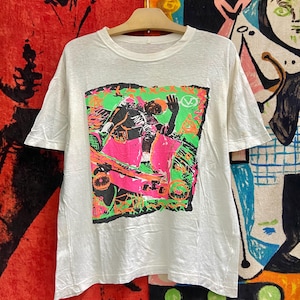 Vintage 80s Skateboard Pop Art Big Graphic Oldschool Skate Surf T Shirt / Vintage Skate Surfing Streetwear T Shirt
