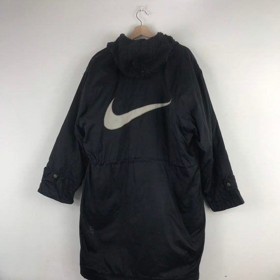 nike big logo jacket