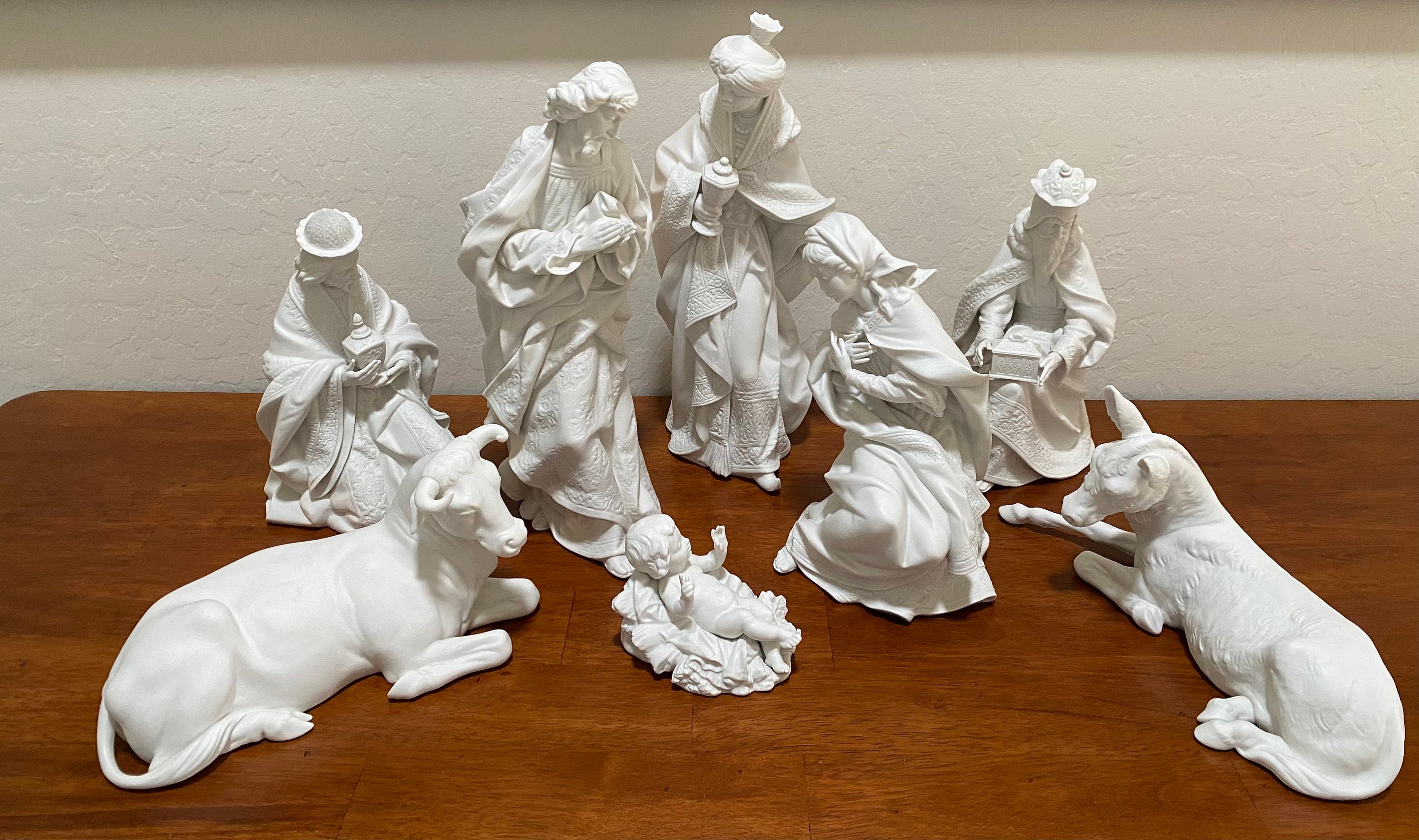 Lladro Figurines Rare Nativity Set (8) Pieces White W/ Boxes