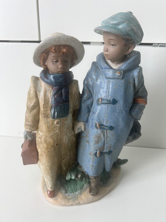 Lladro Figurine off to School 2242 W/box Etsy