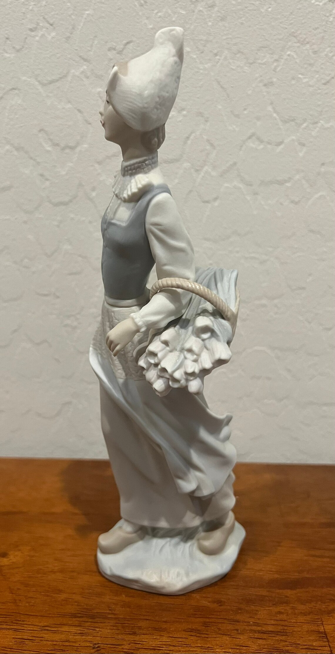 Lladro Figurine Dutch Girl 4860 Matte Finish Etsy