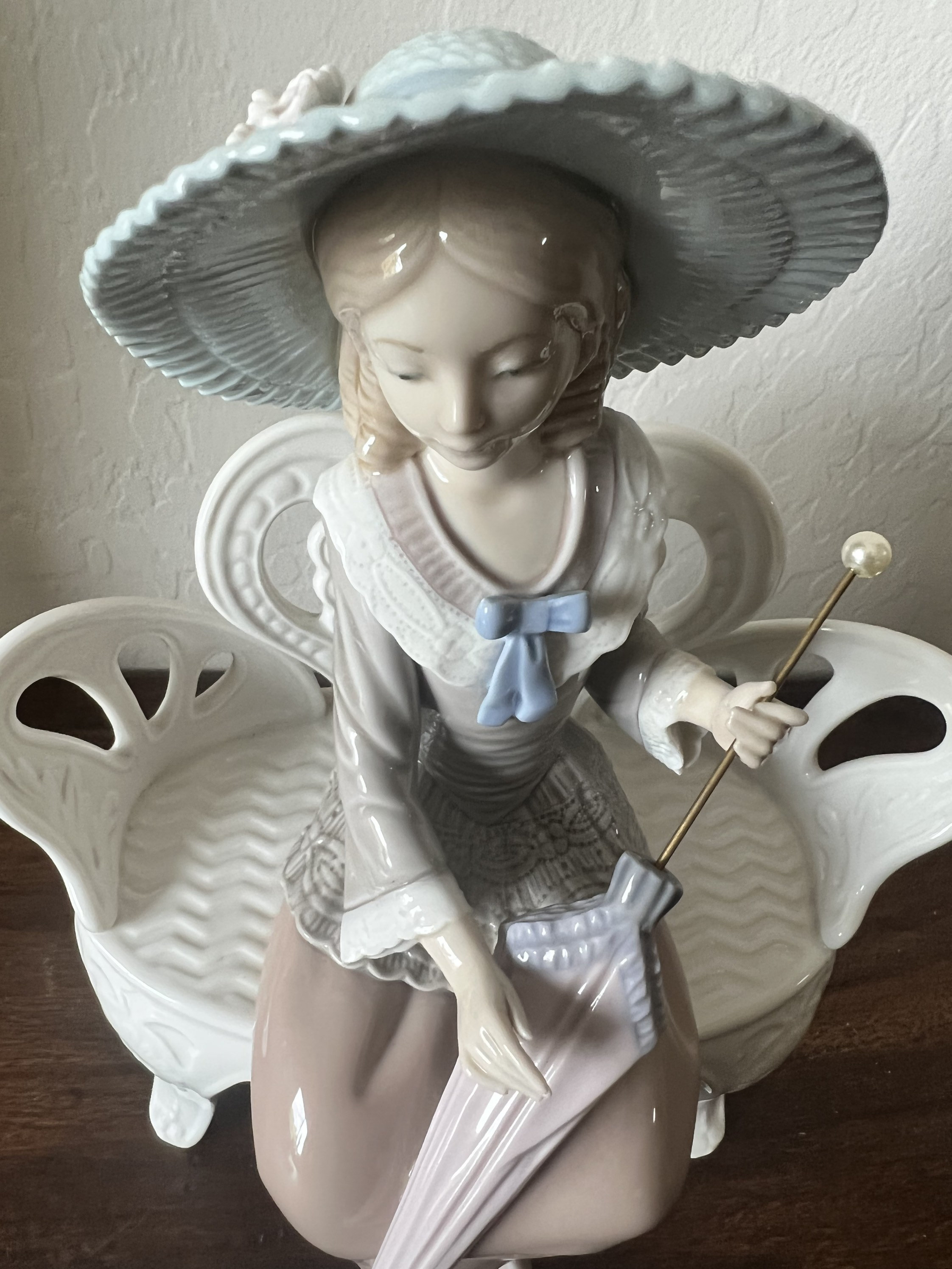 Lladro Figurine Waiting in the Park #1374 - Etsy