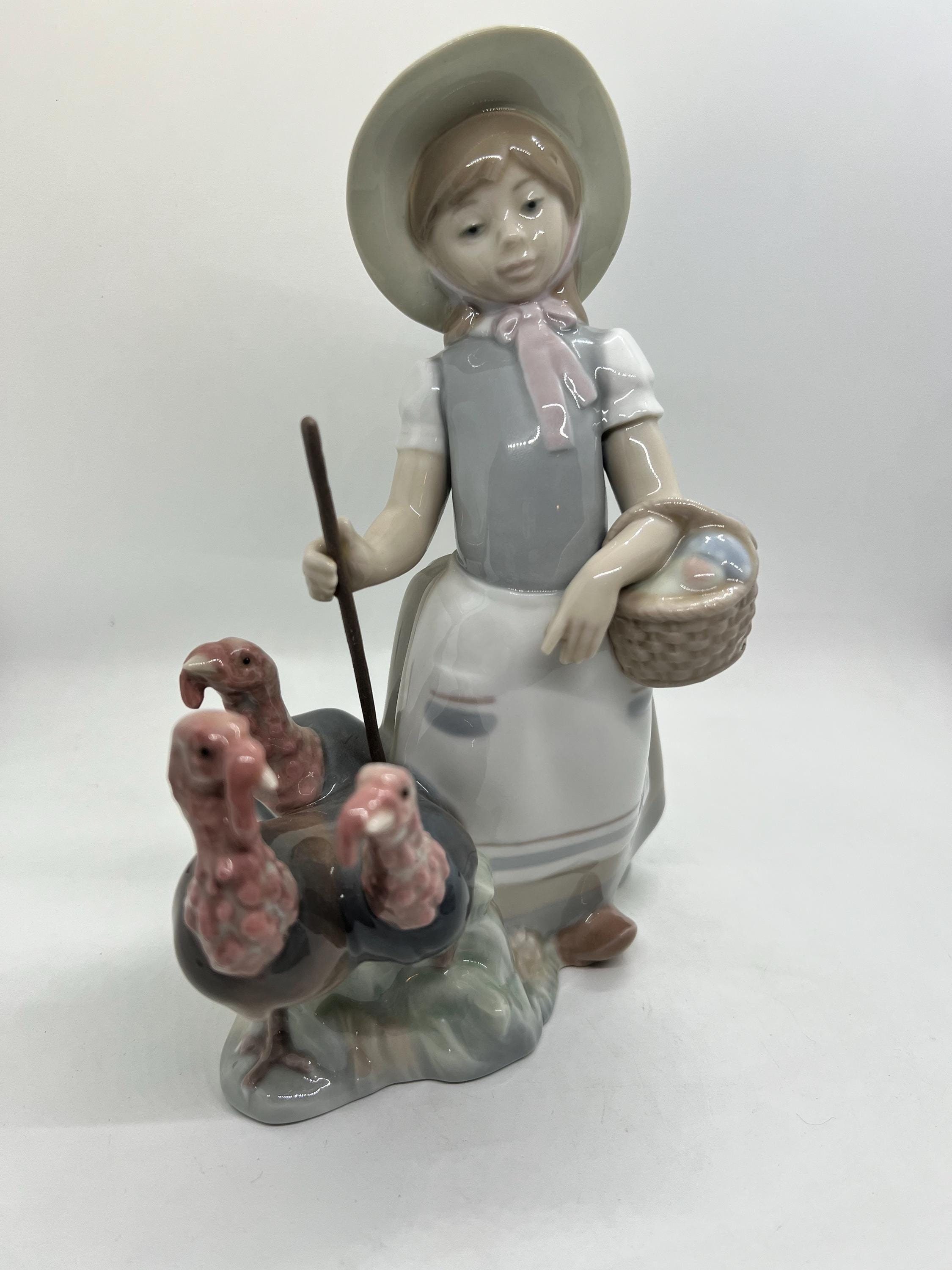 ＬLADRO　「つがいの鳩」とても綺麗です✨ LLADRO 「つがいの鳩」とても綺麗です✨