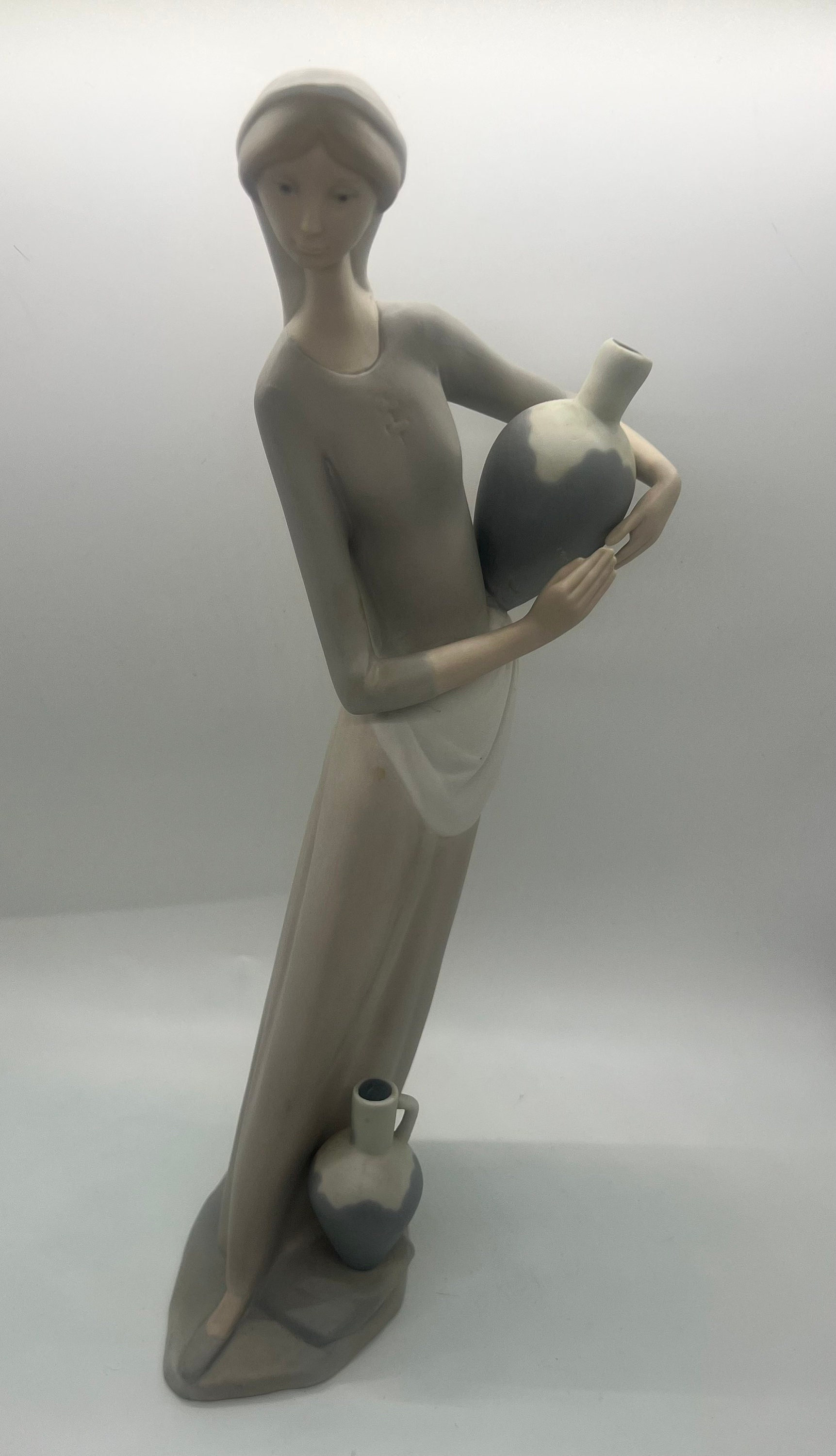 Lladro Figurine 4875 Girl W/jugs Matte Finish Etsy