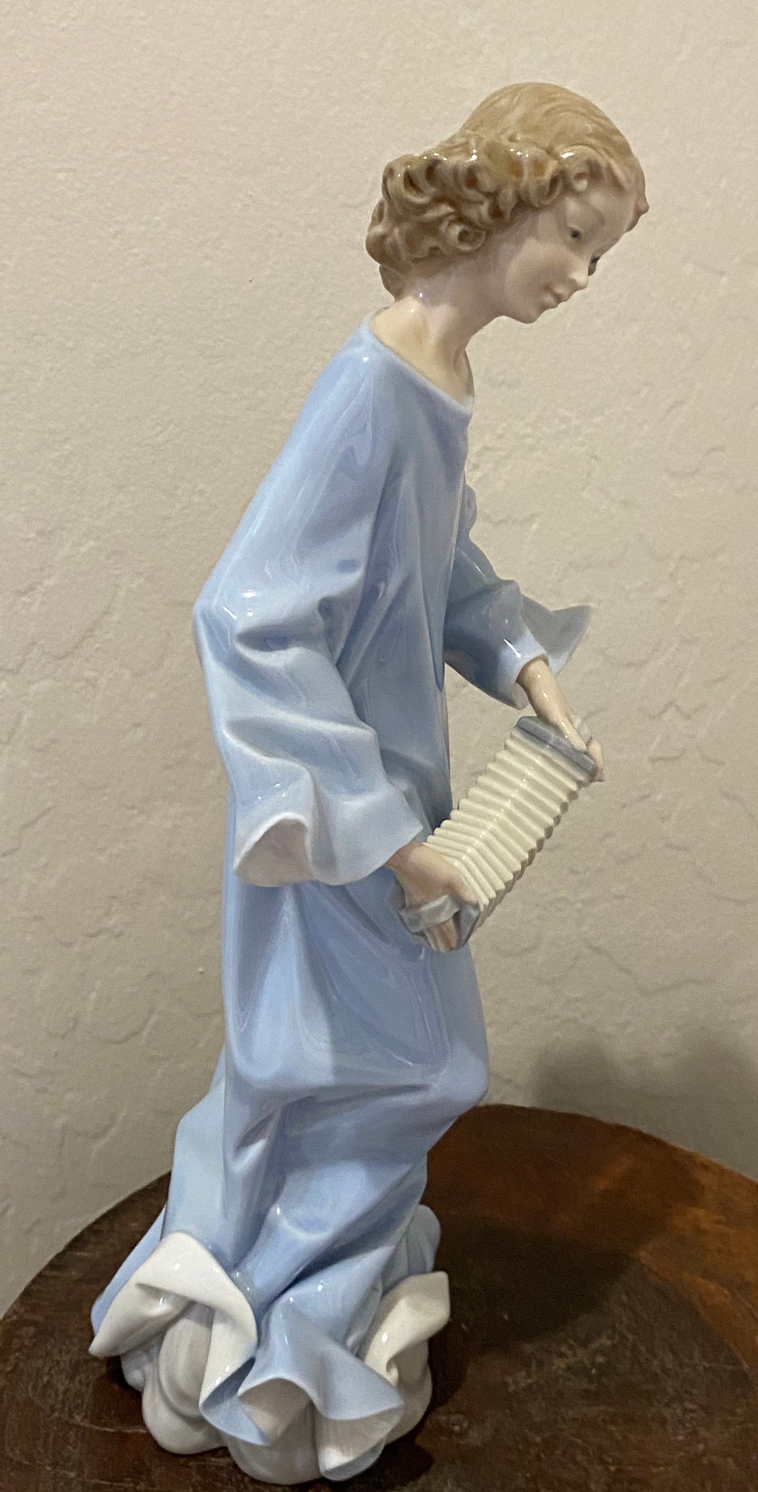 置物 Lladro Angel With Accordion Lladro Figurine Angel With Accordion #1323 - Etsy