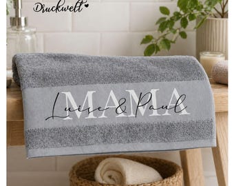 Personalisiertes Badetuch mit Namen | Handtuch MAMA | Geschenk für Mama | Familien Handtuch individuell | Geschenkidee Mutter | Kindernamen