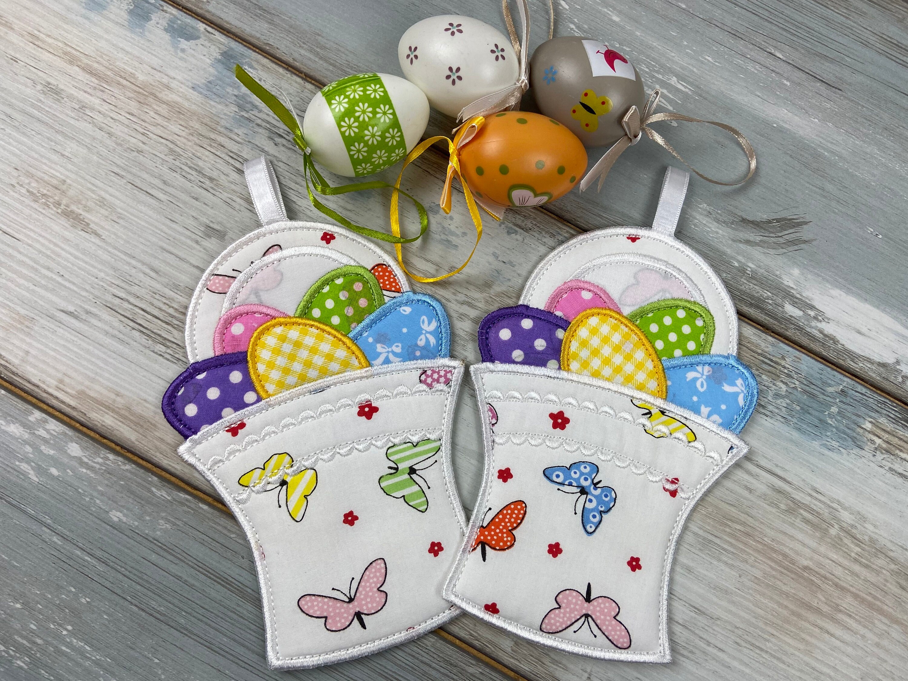 Easterstyle quilted potholders Cooking accessories Easter Etsy