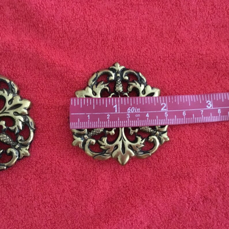 Vintage 2 pcs plate closure hardware