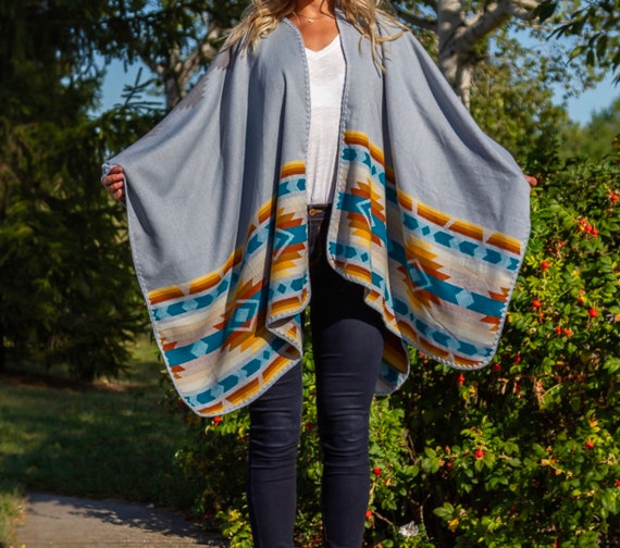 Indigenous Print Shawl / Poncho - Etsy