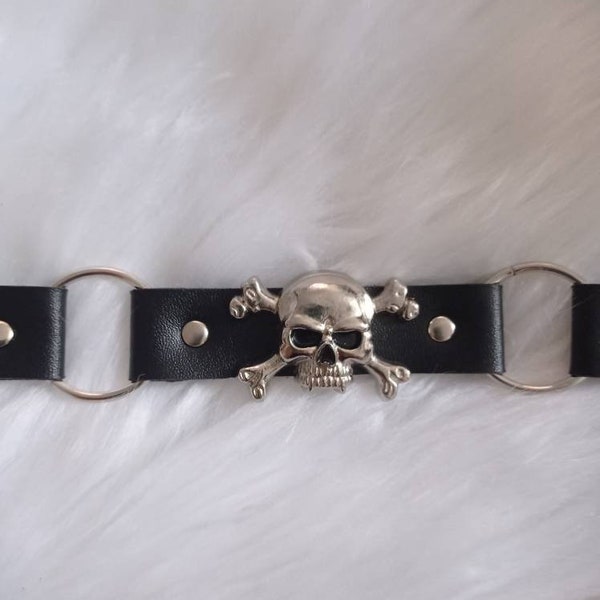 Vegan Leather Skull and Crossbone Choker