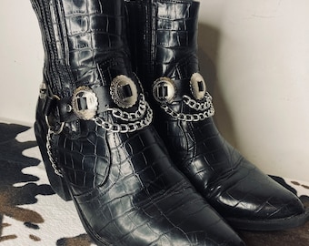 OUTLAW Concho Boot Straps BLACK