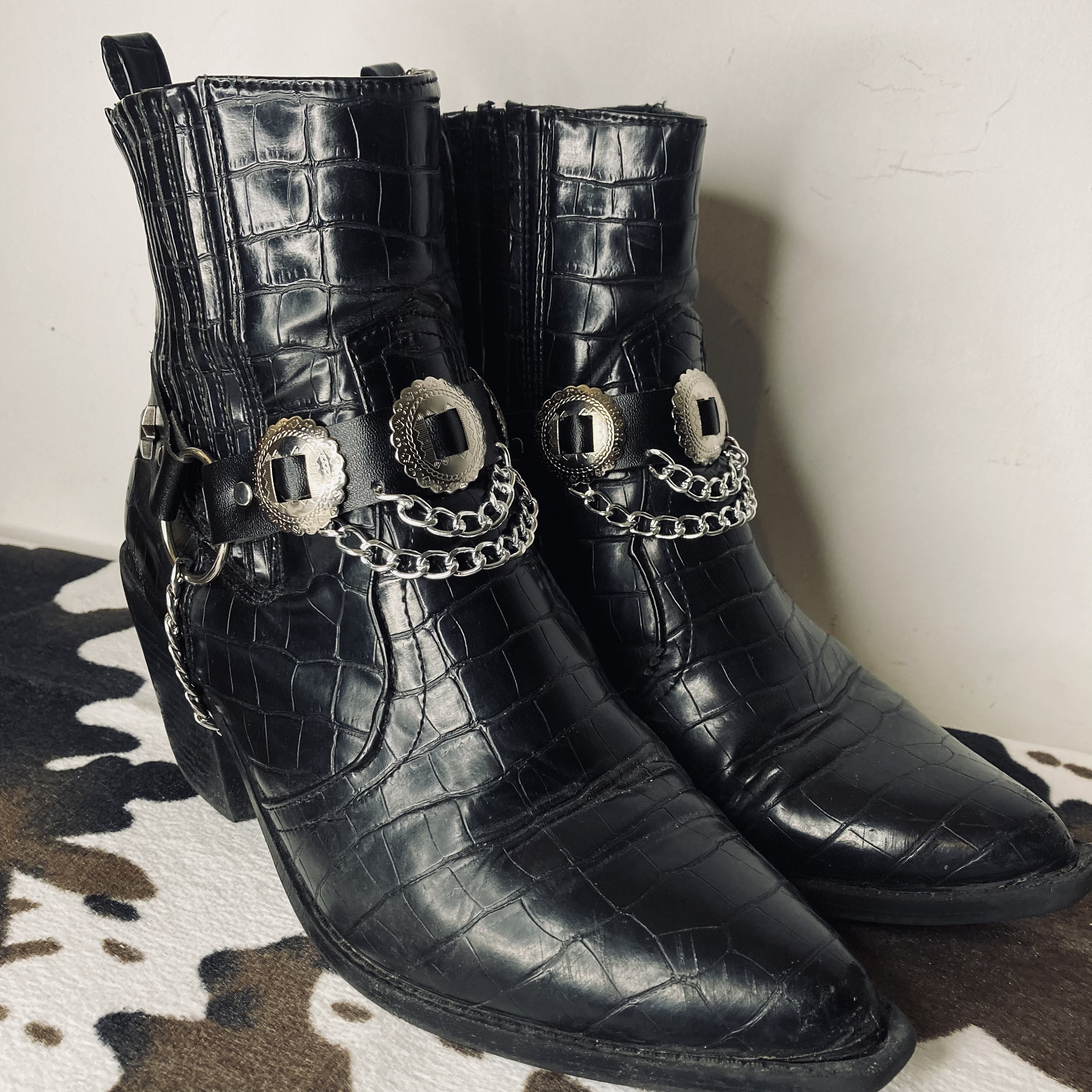 OUTLAW Concho Boot Straps BLACK - Etsy