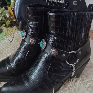 Turquoise Heart Western Boot Straps