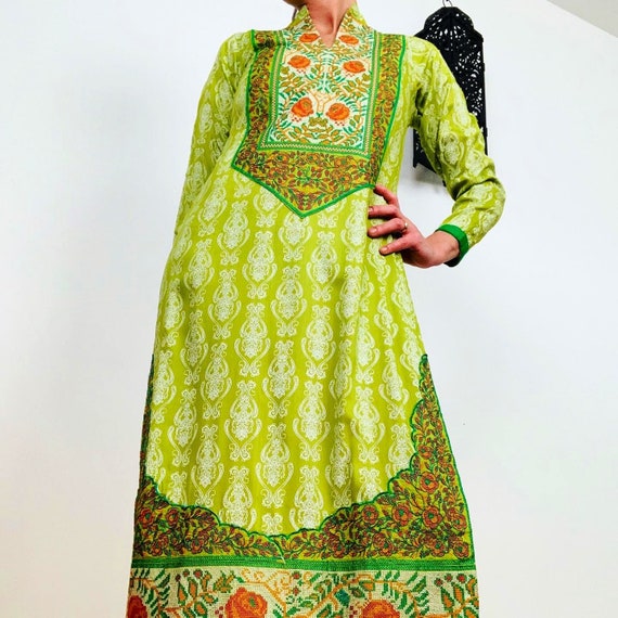 Vintage Indian cotton dress with amazing embroider