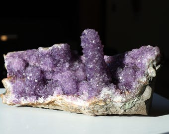AAA Uruguayische Amethyst-Cluster mit Stalaktit Blume & Druzy Kristall