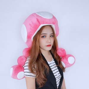 Toadette beanie (mushroom beanie / hat) for fun / cosplay / theme park