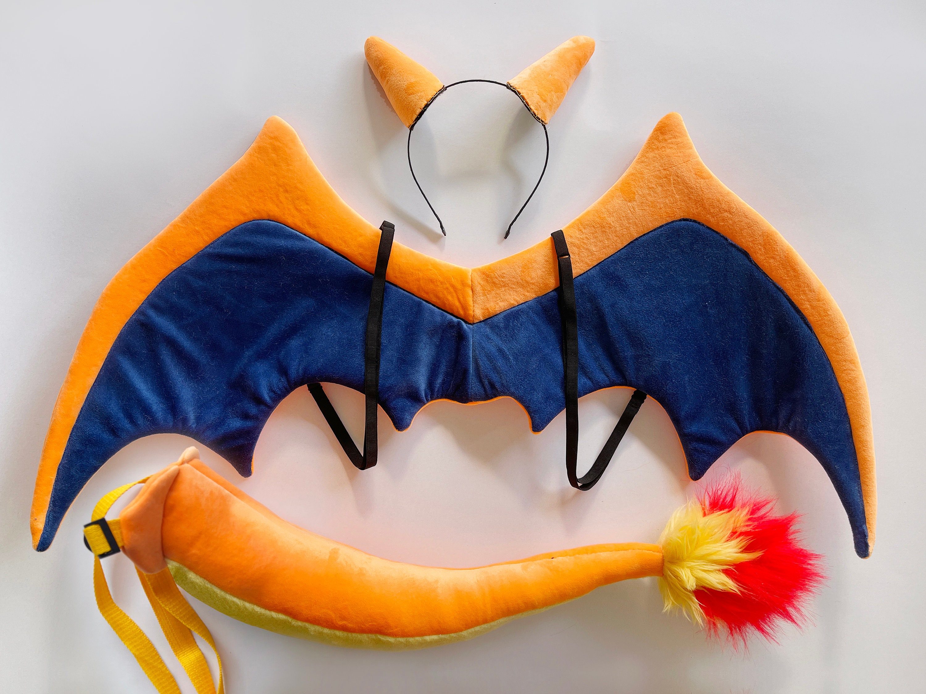 Pokémon Kid's Charizard Deluxe Costume