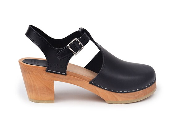 black clog sandals