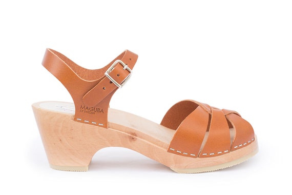 low heel clog sandals