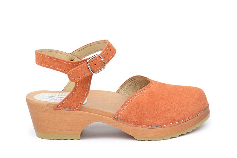 clog sandals low heel