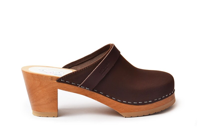 nubuck clogs
