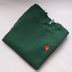 Sudadera de calabaza de otoño minimalista bordada