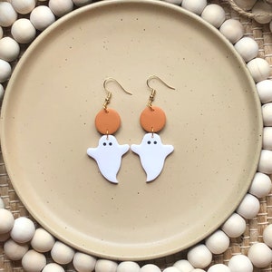 Ghost Dangle Earrings, Clay Earrings, Fall jewelry, Gift for Women, Halloween Earrings, Clay ghost earrings, gift for girls, polymer clay