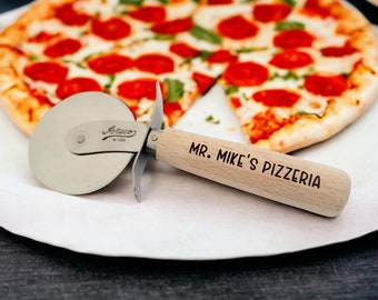 Personalized Pizza Cutter - Custom Pizza Cutter - Wood Pizza Cutter with name - Wood Pizza Cutter - Personalized Pizza Accessory