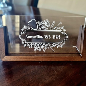 Personalized Acrylic Name Plate with LED Walnut Base – Floral or Medical Engraved Desk Sign – RGB Light Gift for Nurse, Doctor, Office