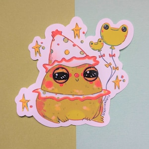 Adesivo de sapo palhaço | Adesivo à prova d'água, Adesivo de sapo fofo, Adesivo de Clowncore, Adesivos de sapo, Adesivo Cottagecore, Arte original