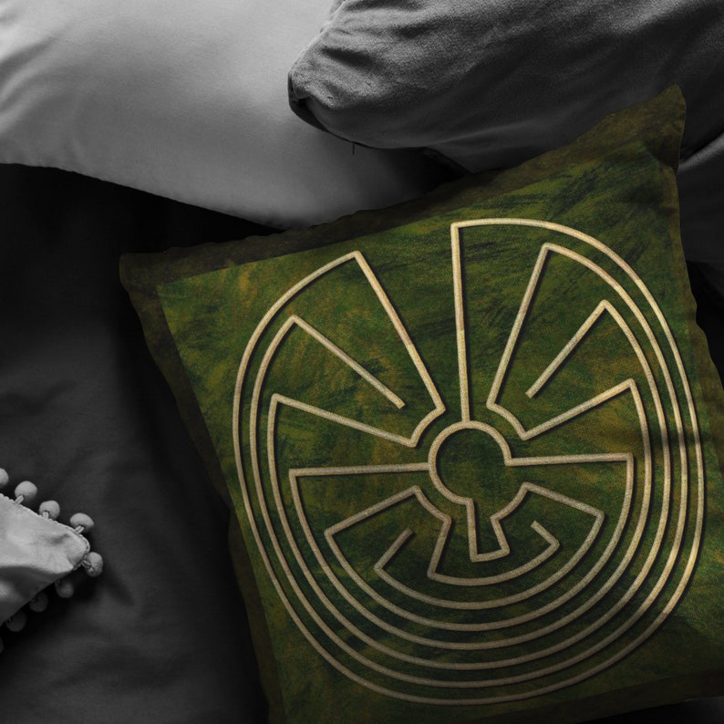 LABYRINTHS Native American Finger Labyrinth Throw Pillow - Etsy