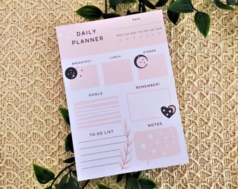 Minimalistic undated daily planner pad ~ personalised note pad ~ daily organiser desk pad ~ meal planner ~ to do memo pad ~ The Cute Paper