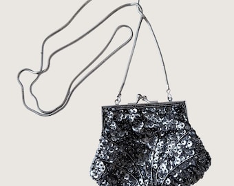 1970s Black Beaded Sequin Mini Evening Bag Kiss Clasp Chain Strap