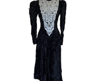 Vintage 80s Velvet Lace Dress Romantic Gothic Midi Puff Sleeve Gunne Sax Style