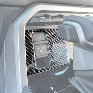 Tufskinz | Sobreposição superior do console central - Serve para Tundra 2022-2025 e Toyota Sequoia 2023-2025 - Kit de 1 peça