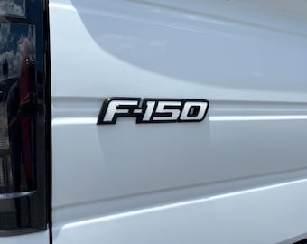 Insertos texturizados para emblema de portón trasero Tufskinz F-150 - Compatible con emblema OEM F-150 2009-2014 - Kit de 5 piezas