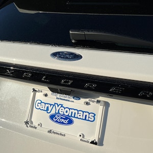 Insertos de letras para portón trasero Tufskinz compatibles con Ford Explorer 2025-2026 - Kit de 8 piezas