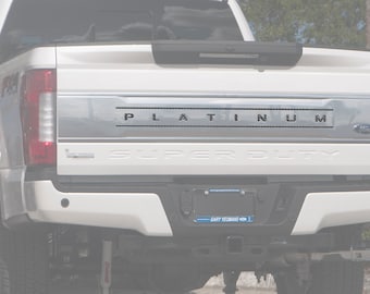 Insertos Tufskinz para portón trasero - Compatible con Super Duty Platinum 2017-2019 (con líneas) - Kit de 8 piezas