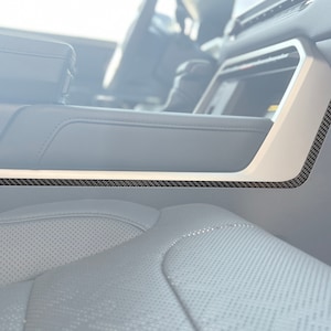 Tufskinz | Seitliche Akzentleiste für 2022-2025 Tundra & 2023-2025 Toyota Sequoia - 2-teiliges Kit